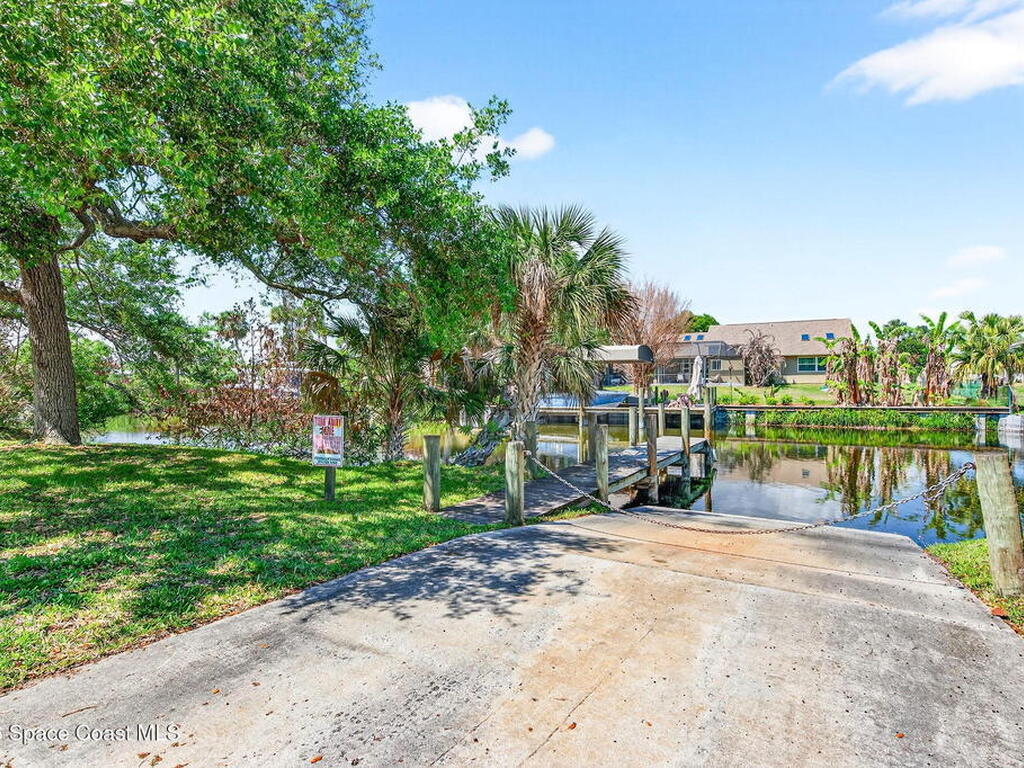 520 Apache Trail, Merritt Island, FL 32953