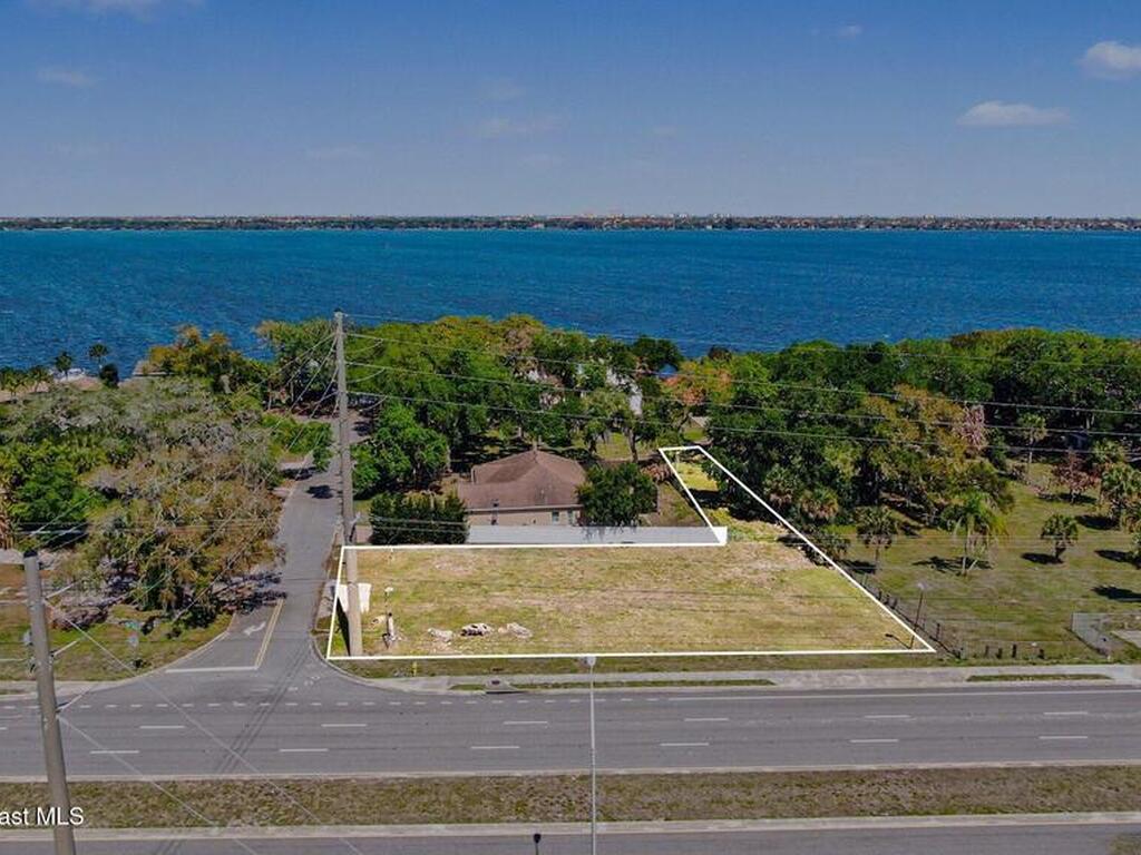 1435 Rose Court, Melbourne, FL 32935