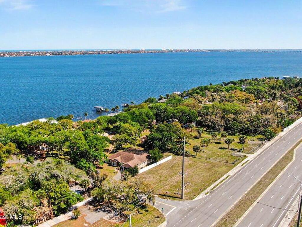 1435 Rose Court, Melbourne, FL 32935