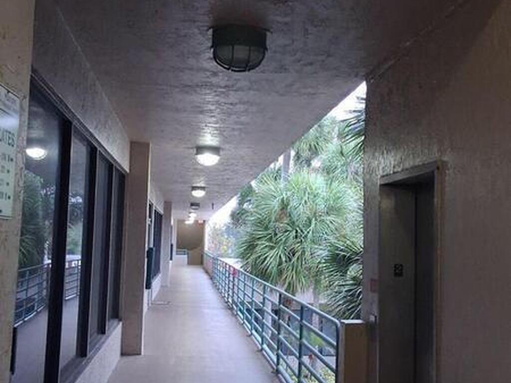 1600 Sarno Road, Melbourne, FL 32935