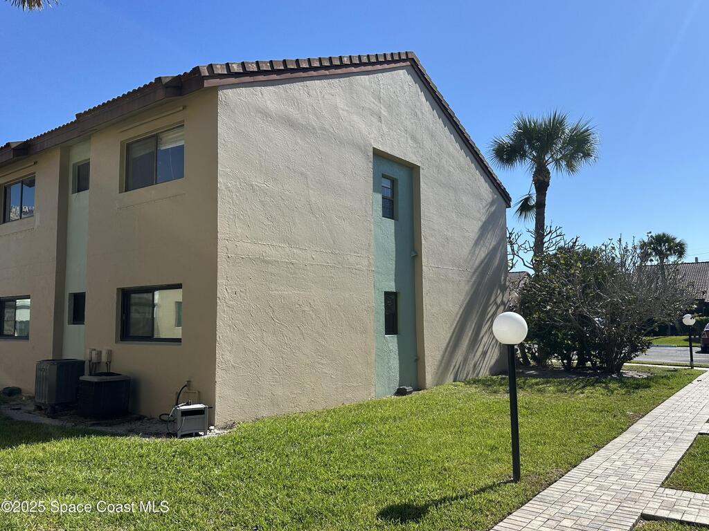 1145 N Shannon Avenue, Indialantic, FL 32903