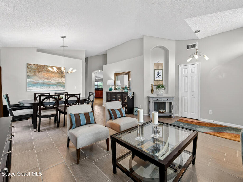 970 Shaw Circle, Melbourne, FL 32940