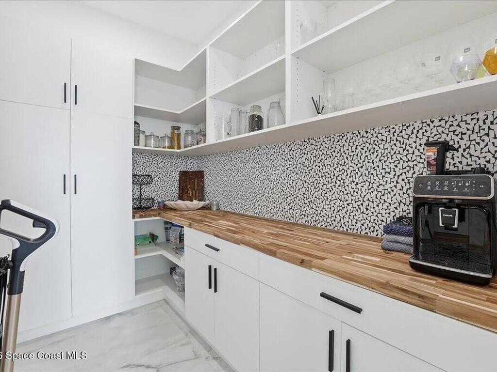 2175 S Tropical Trail, Merritt Island, FL 32952