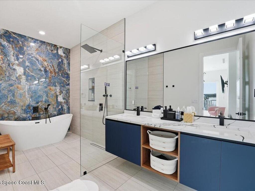 2175 S Tropical Trail, Merritt Island, FL 32952