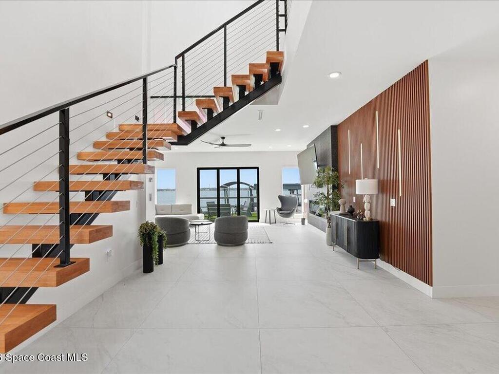 2175 S Tropical Trail, Merritt Island, FL 32952