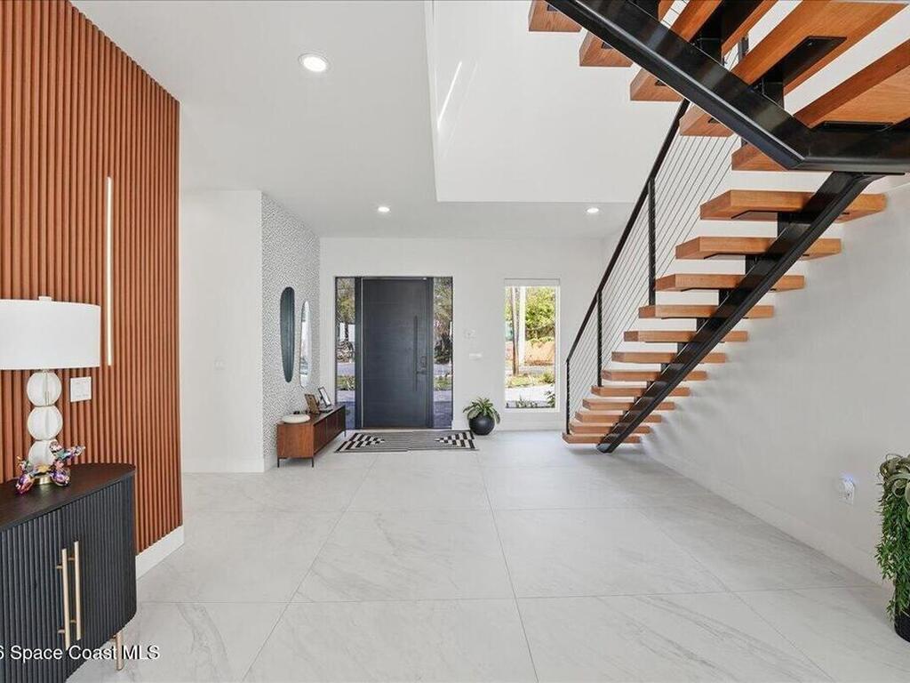 2175 S Tropical Trail, Merritt Island, FL 32952