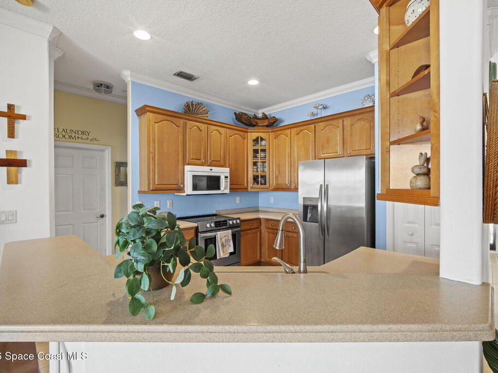 843 Woodbine Drive, Merritt Island, FL 32952