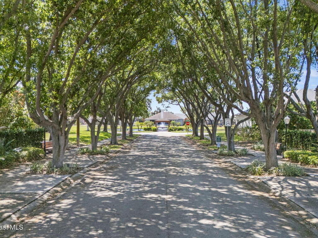 843 Woodbine Drive, Merritt Island, FL 32952