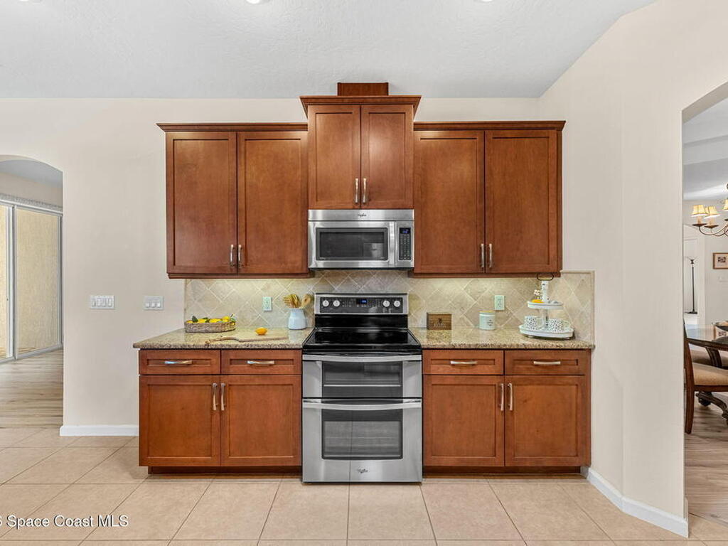6957 Floristana Drive, Melbourne, FL 32940