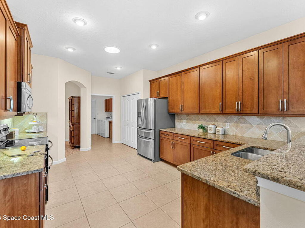 6957 Floristana Drive, Melbourne, FL 32940