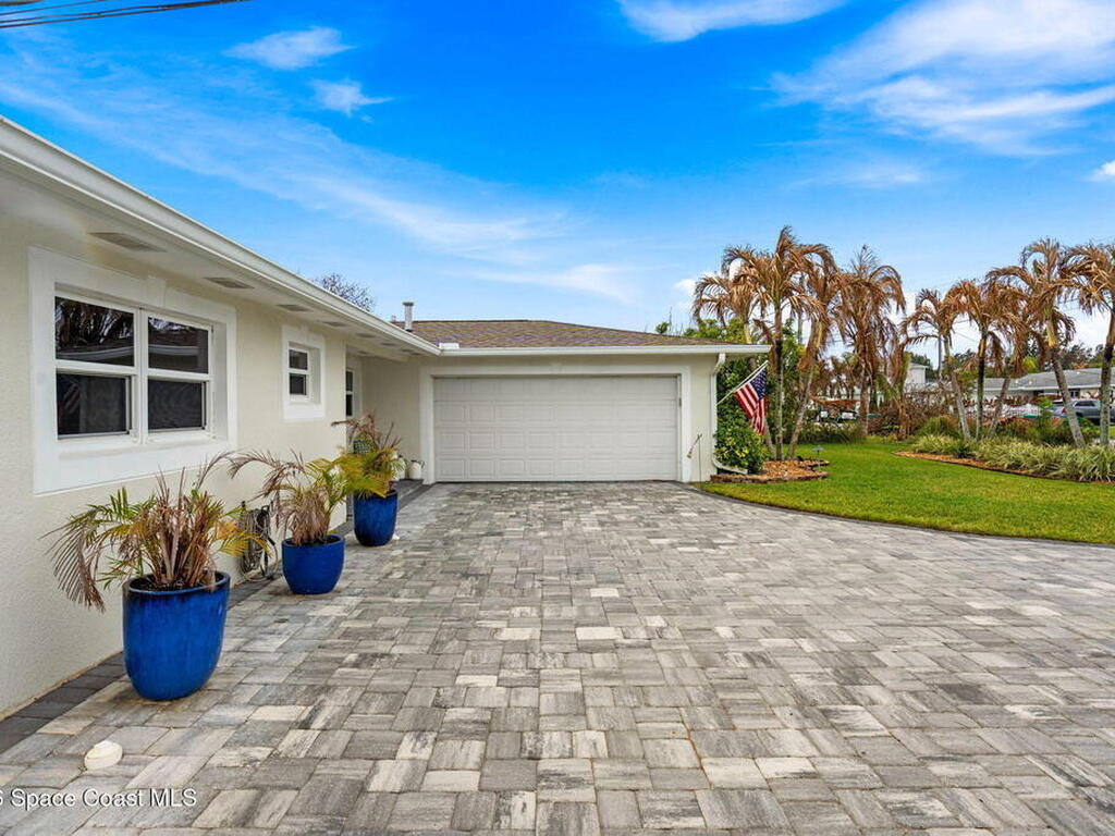 107 La Riviere Road, Cocoa Beach, FL 32931