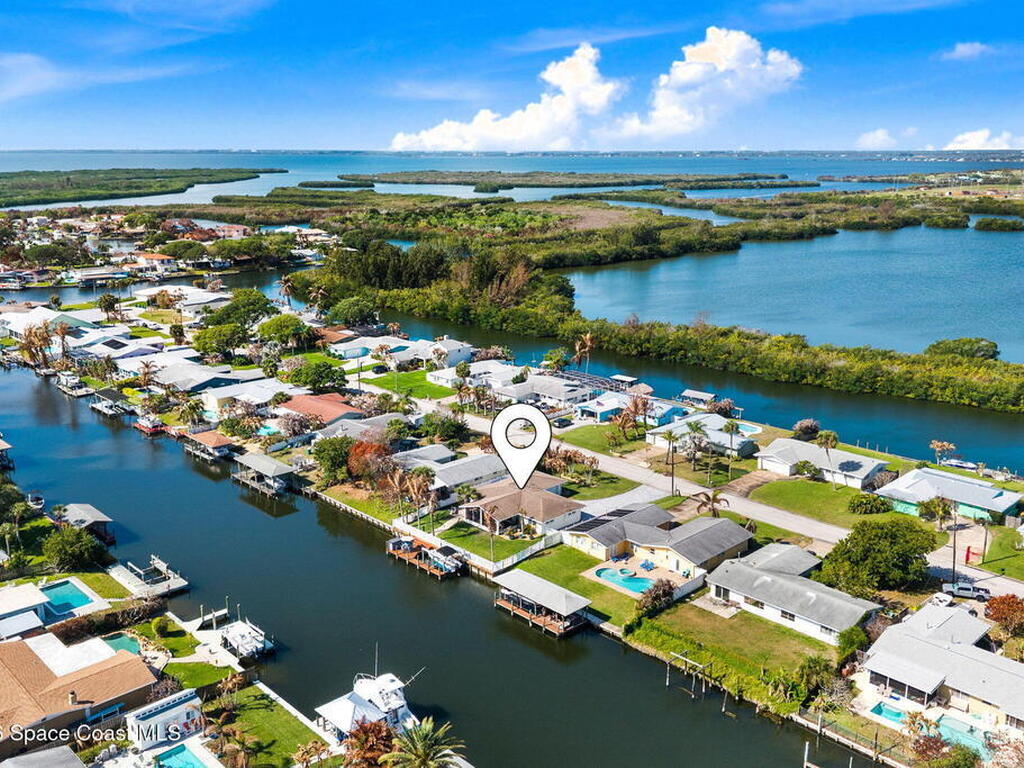 107 La Riviere Road, Cocoa Beach, FL 32931