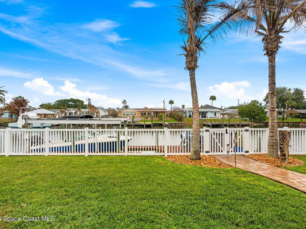 107 La Riviere Road, Cocoa Beach, FL 32931