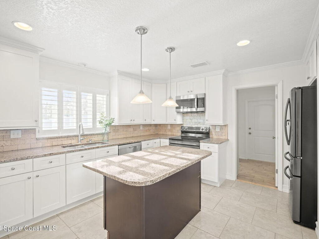 310 Franklyn Avenue, Indialantic, FL 32903