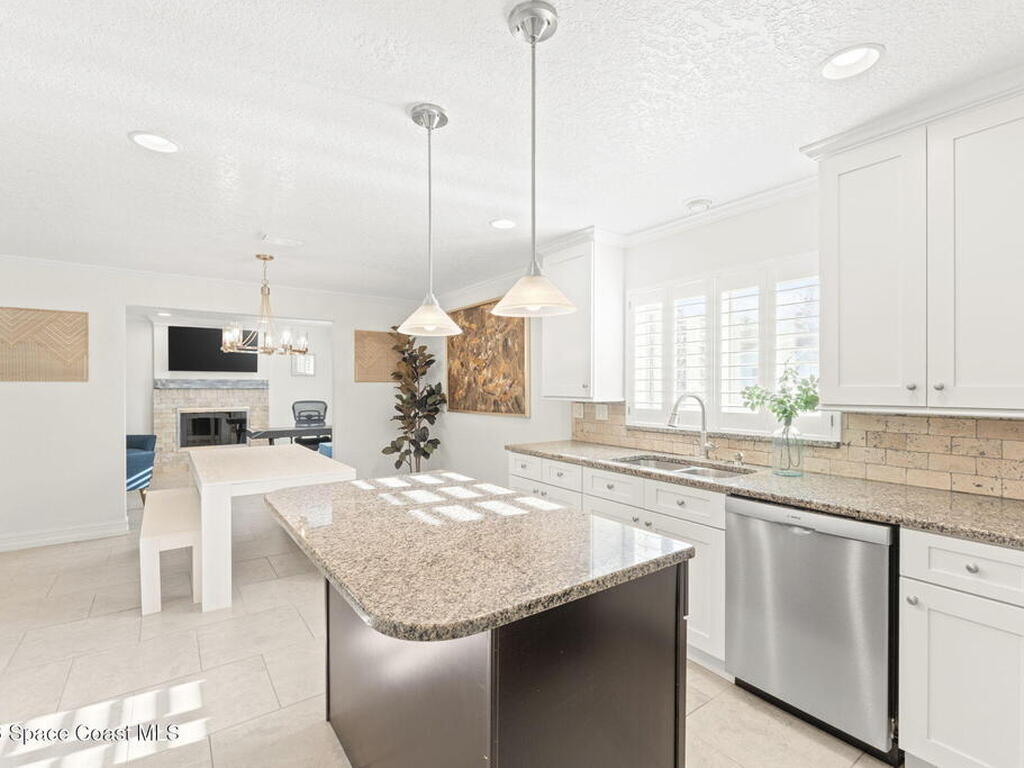 310 Franklyn Avenue, Indialantic, FL 32903