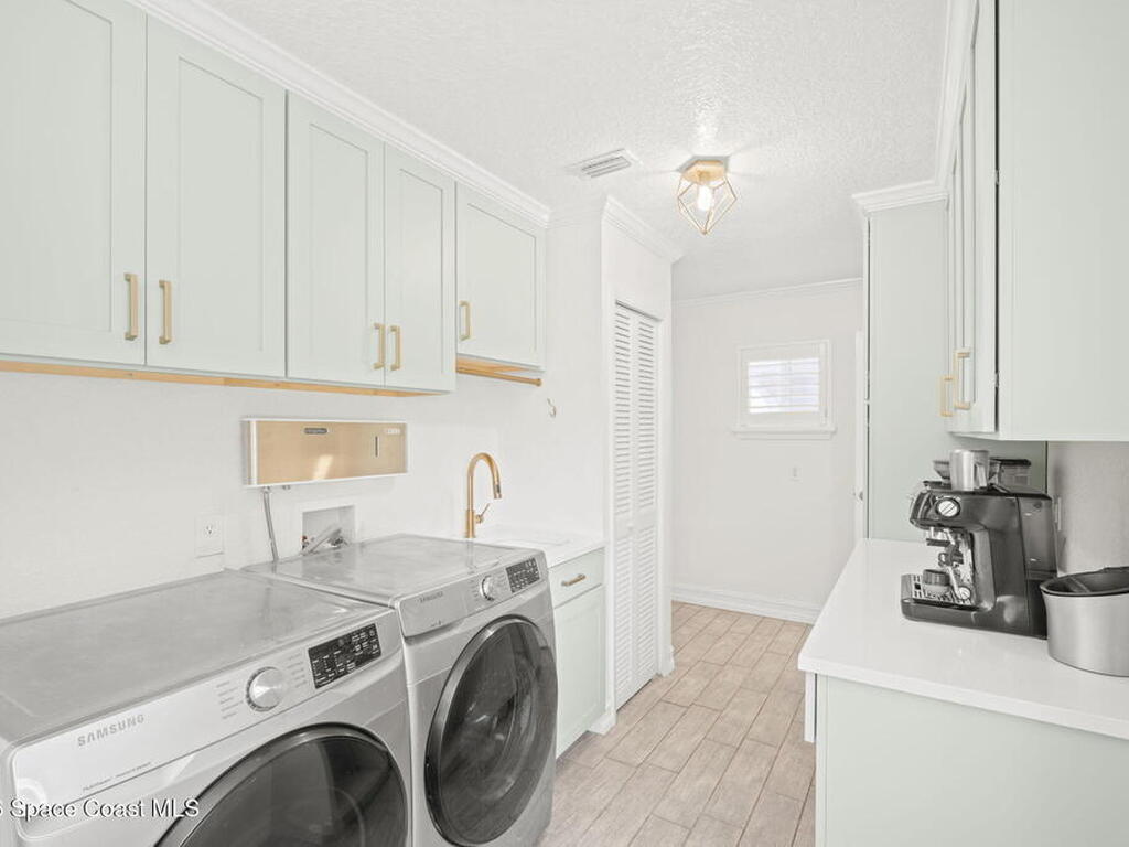 310 Franklyn Avenue, Indialantic, FL 32903