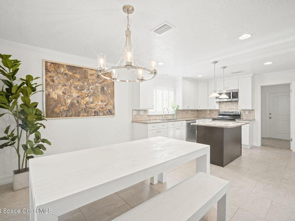 310 Franklyn Avenue, Indialantic, FL 32903
