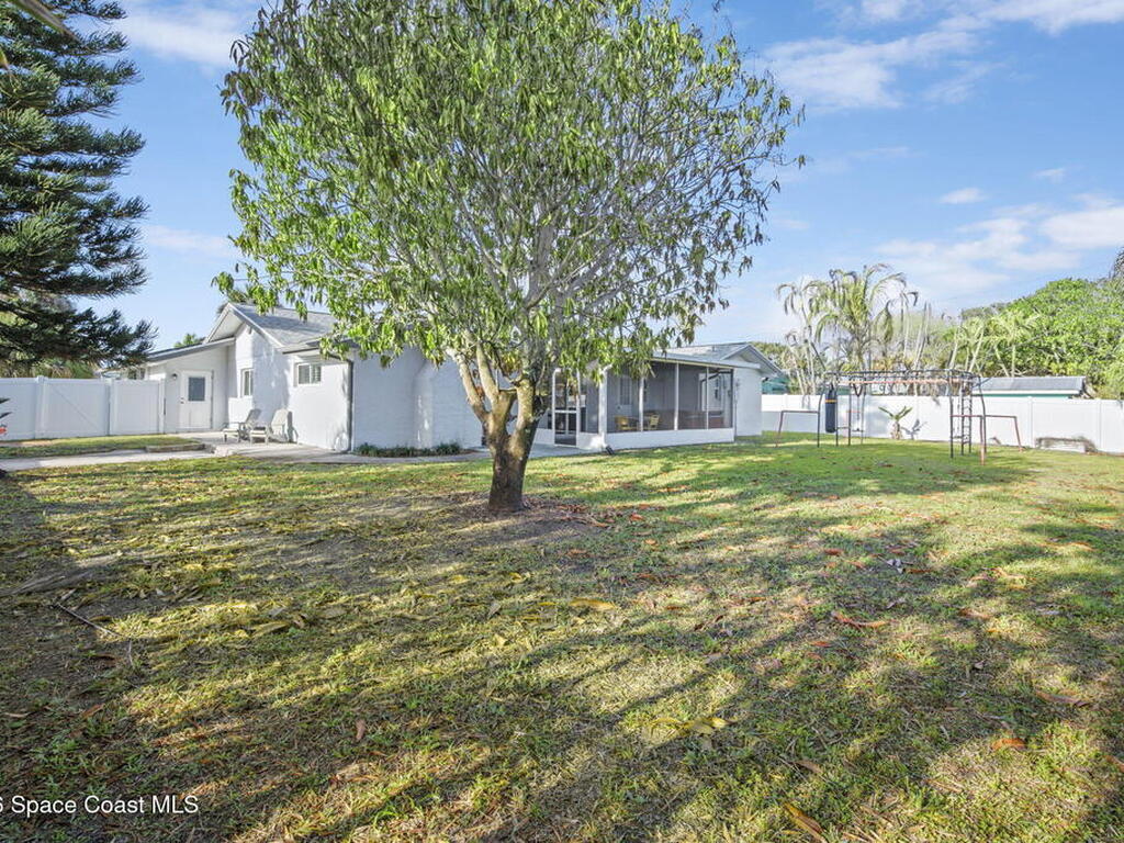 310 Franklyn Avenue, Indialantic, FL 32903