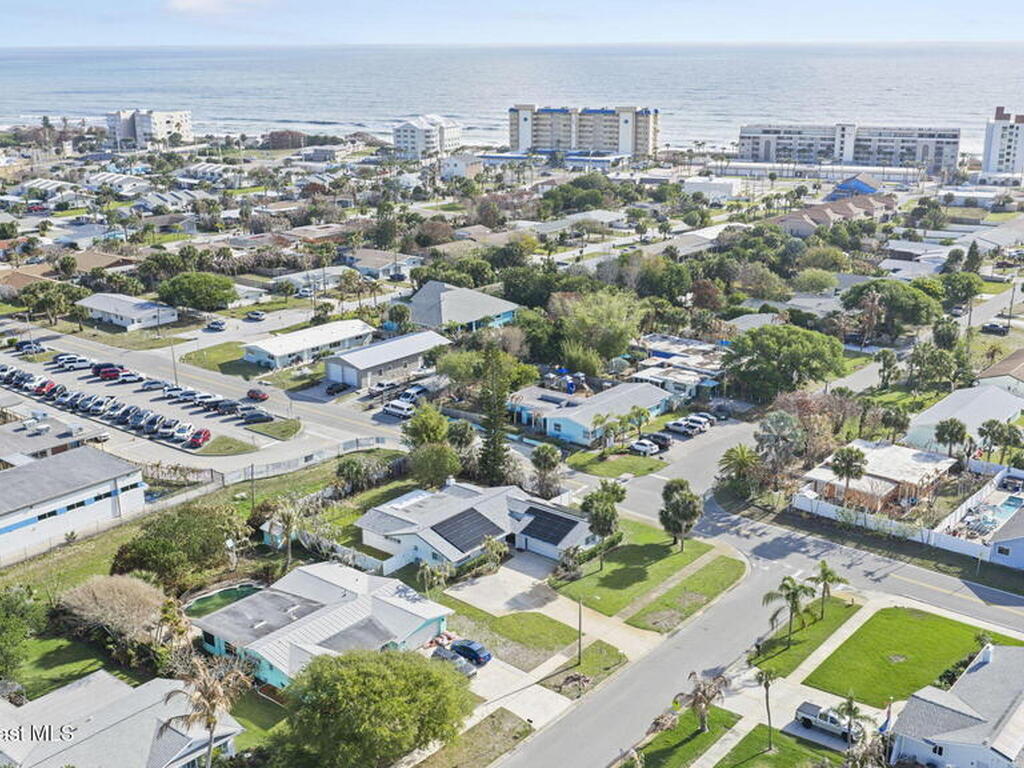 310 Franklyn Avenue, Indialantic, FL 32903