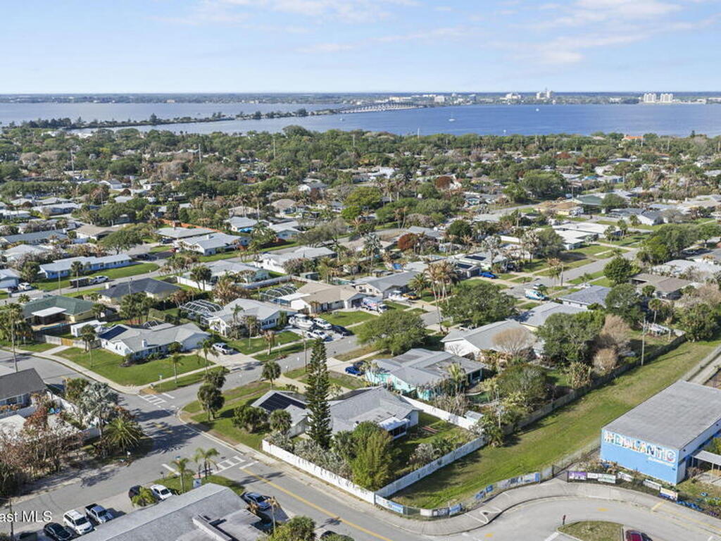 310 Franklyn Avenue, Indialantic, FL 32903