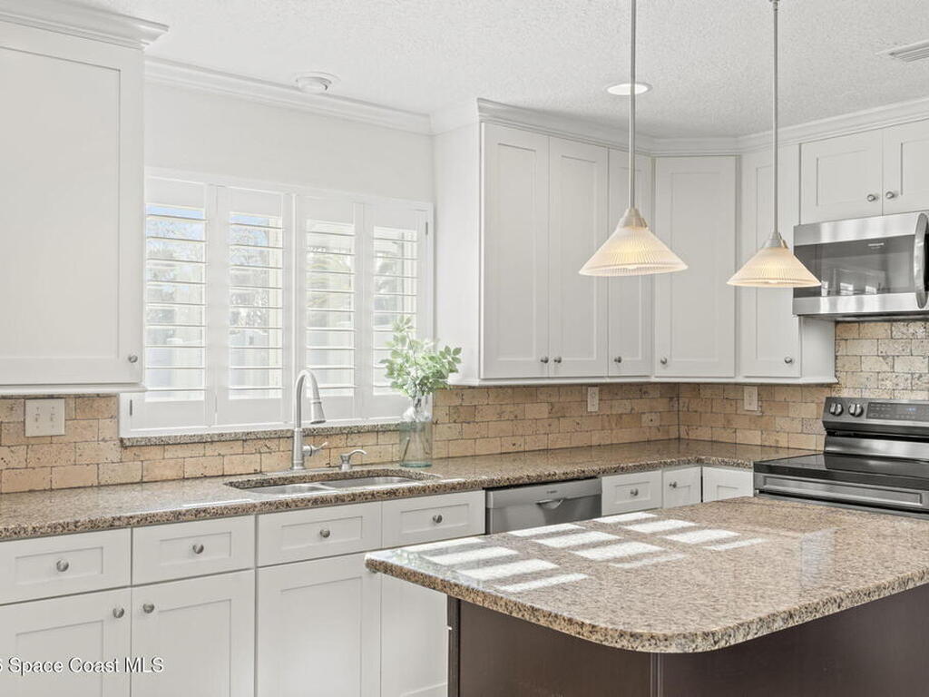310 Franklyn Avenue, Indialantic, FL 32903