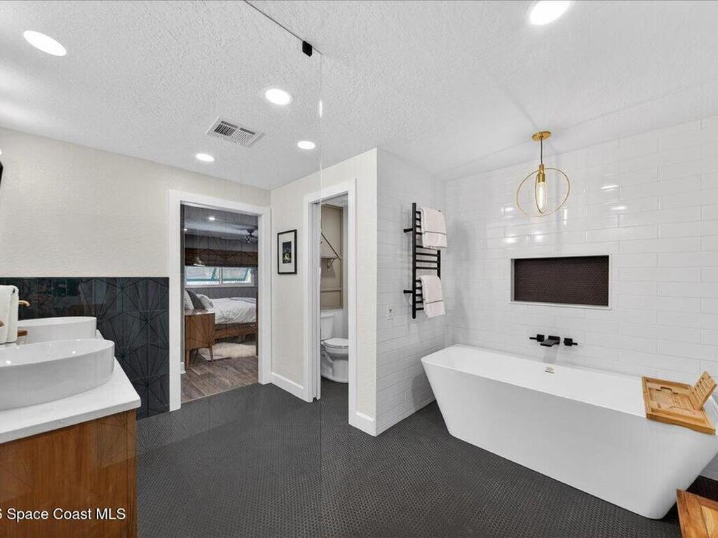 169 Glenwood Avenue, Satellite Beach, FL 32937