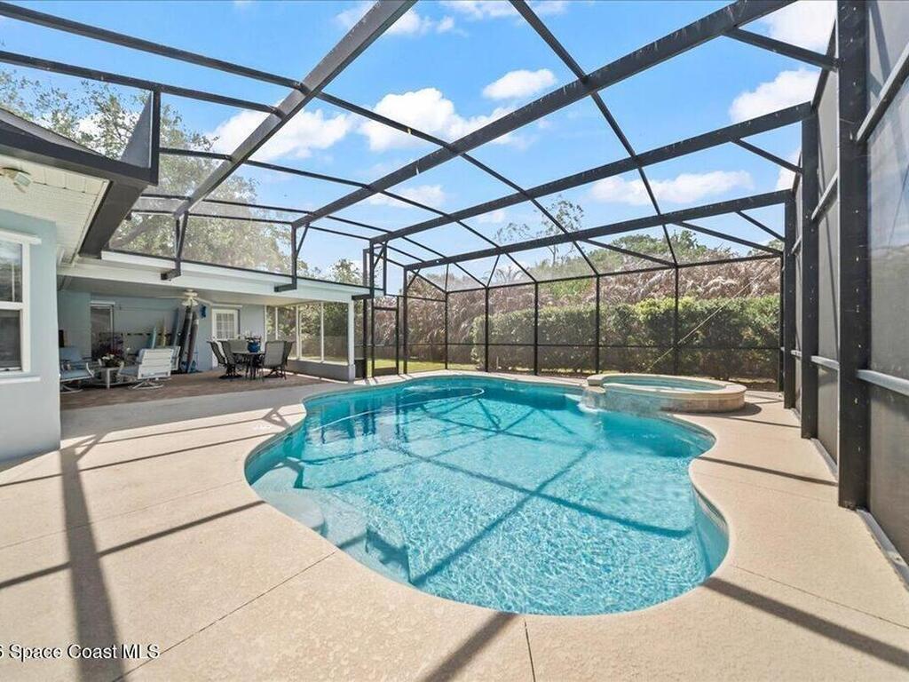 565 Heron Drive, Merritt Island, FL 32952