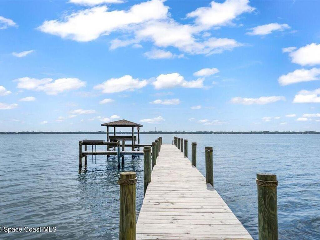 565 Heron Drive, Merritt Island, FL 32952