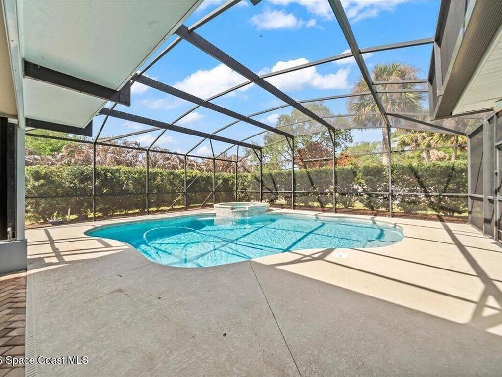 565 Heron Drive, Merritt Island, FL 32952