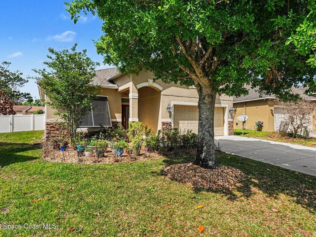 622 Hollow Glen Drive, Titusville, FL 32780