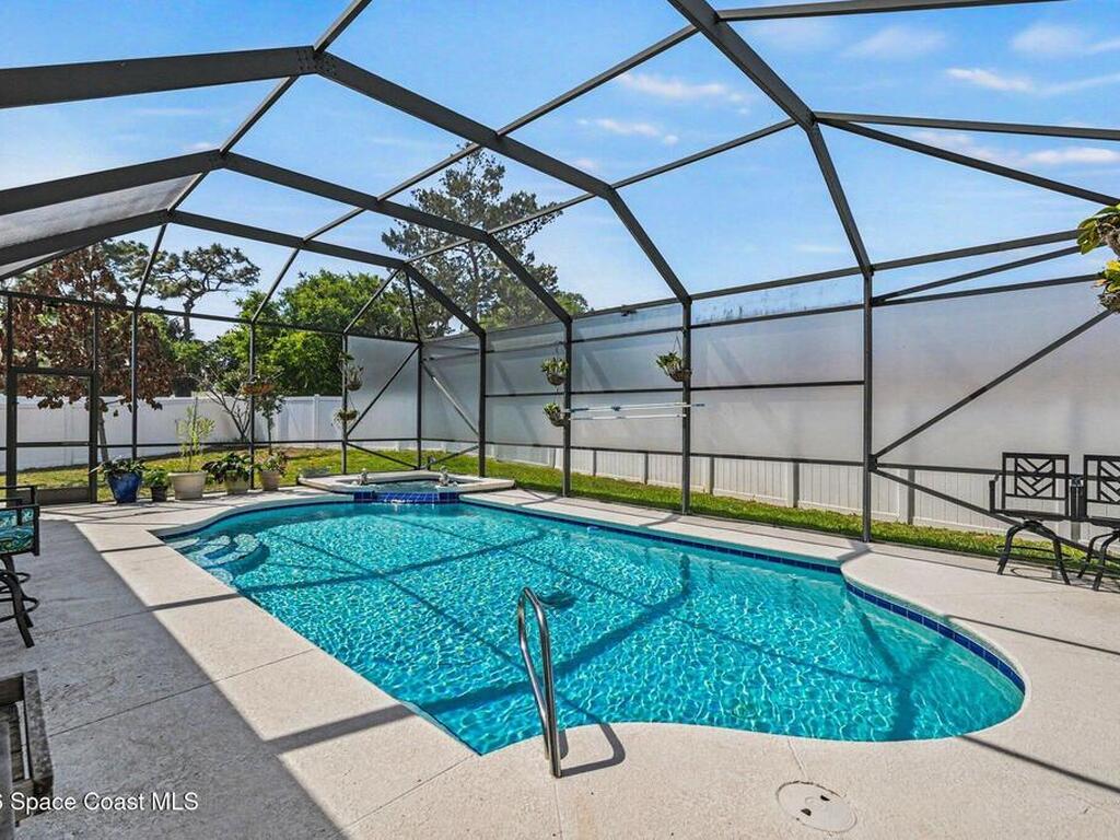 622 Hollow Glen Drive, Titusville, FL 32780