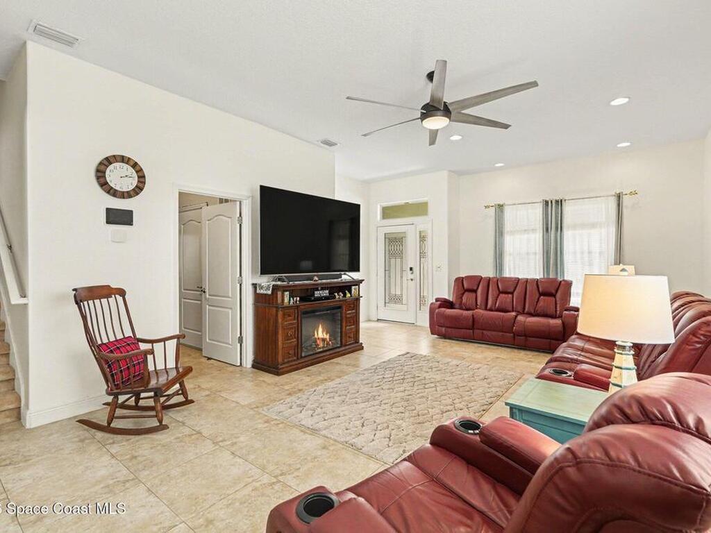 622 Hollow Glen Drive, Titusville, FL 32780