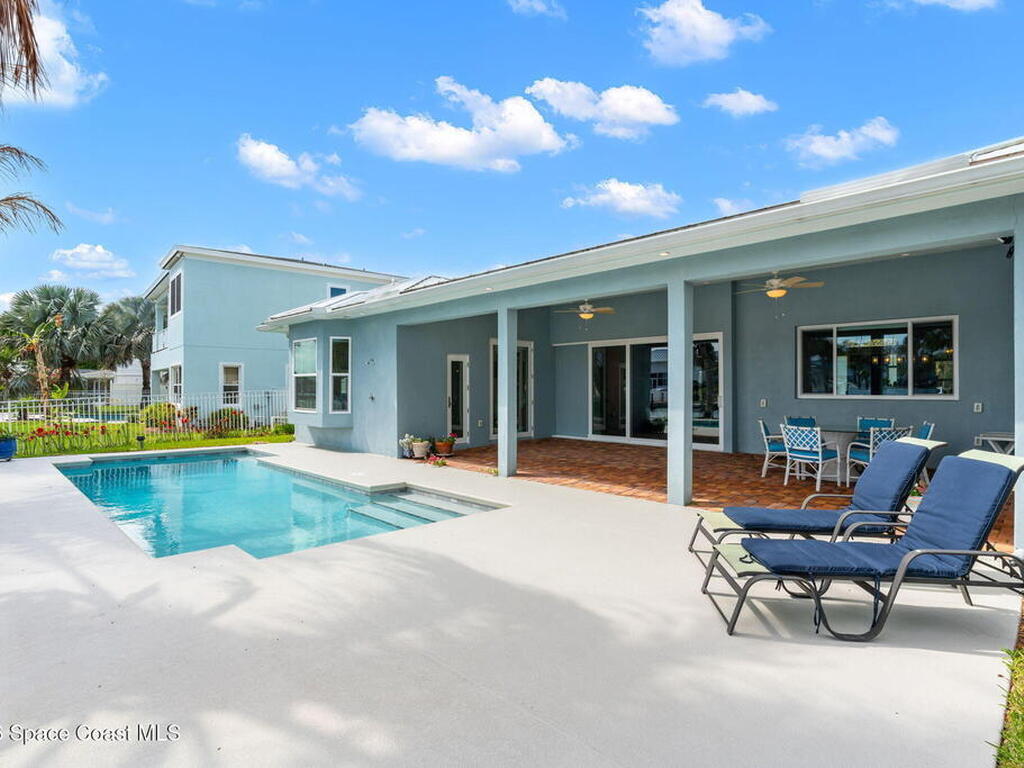 112 Cat Cay Lane, Indian Harbour Beach, FL 32937