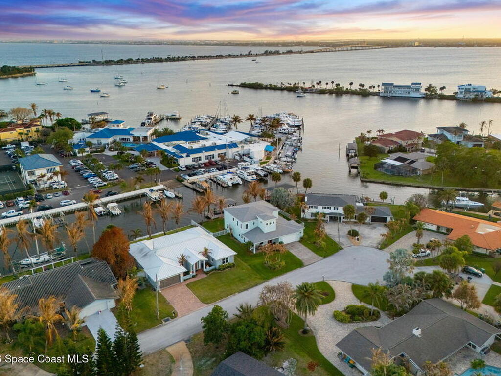 112 Cat Cay Lane, Indian Harbour Beach, FL 32937