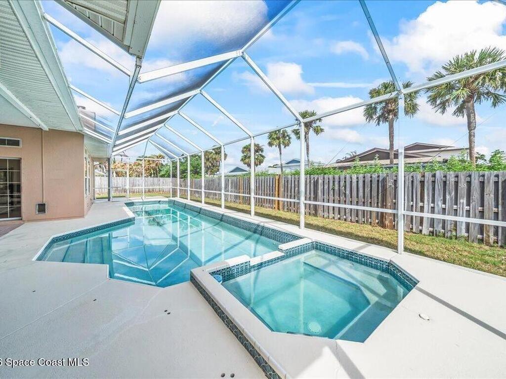 476 Veracruz Boulevard, Indialantic, FL 32903