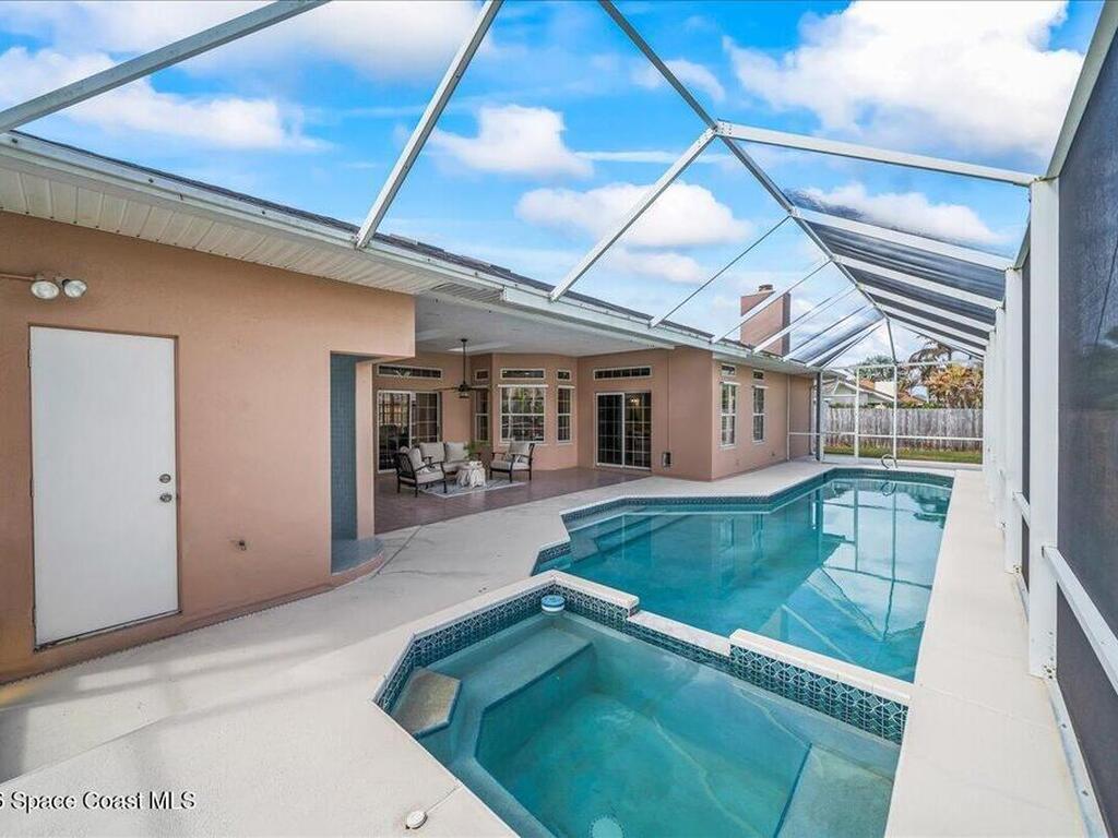 476 Veracruz Boulevard, Indialantic, FL 32903