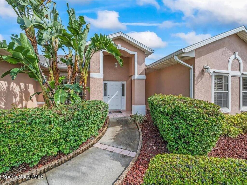476 Veracruz Boulevard, Indialantic, FL 32903