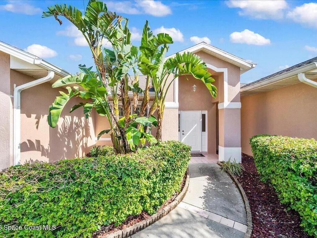 476 Veracruz Boulevard, Indialantic, FL 32903