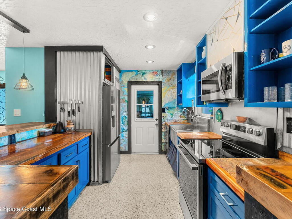 325 Apollo Drive, Satellite Beach, FL 32937