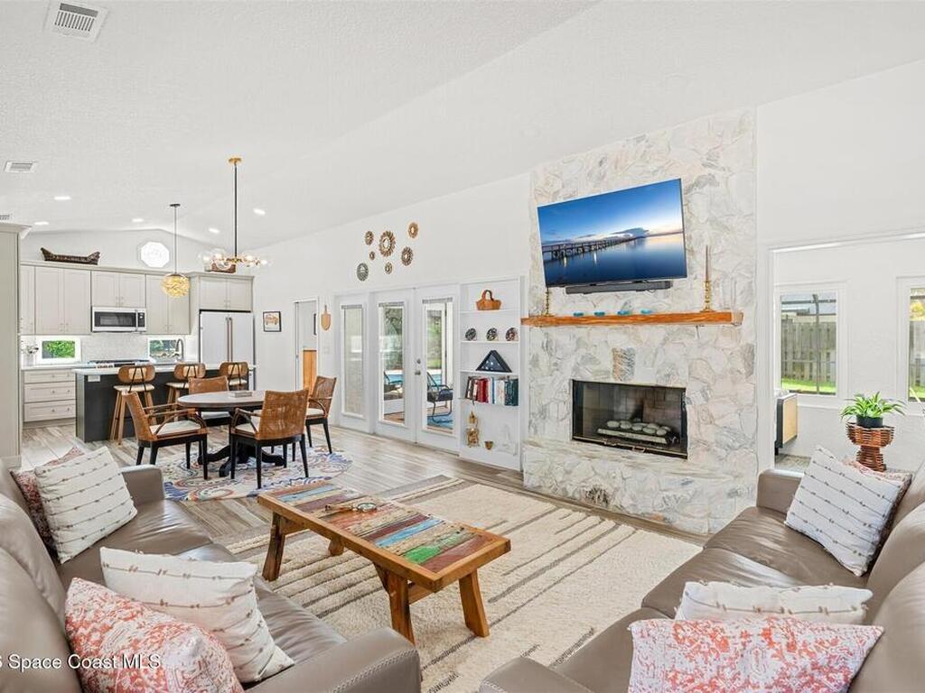 342 Bardmoor Lane, Melbourne, FL 32940