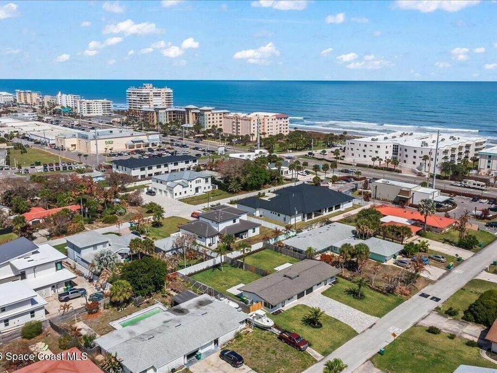 120 &122 1st Avenue, Indialantic, FL 32903