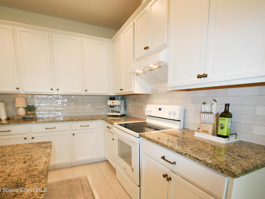 3308 Ribbon Grass Drive, Melbourne, FL 32940