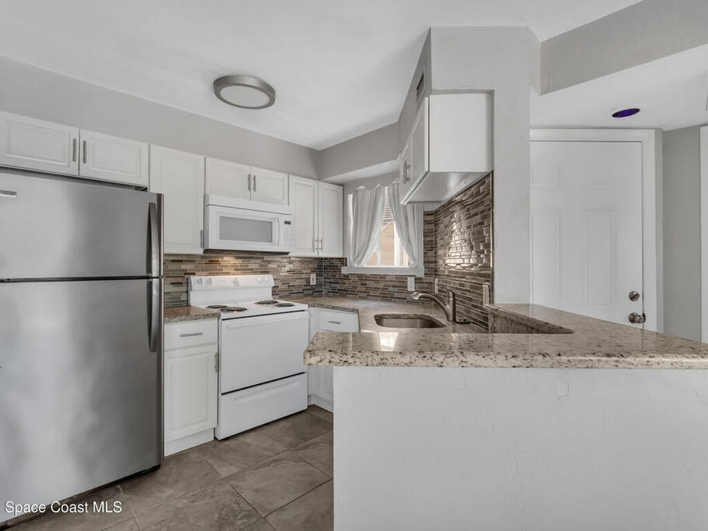 1801 Island Club Drive, Melbourne, FL 32903