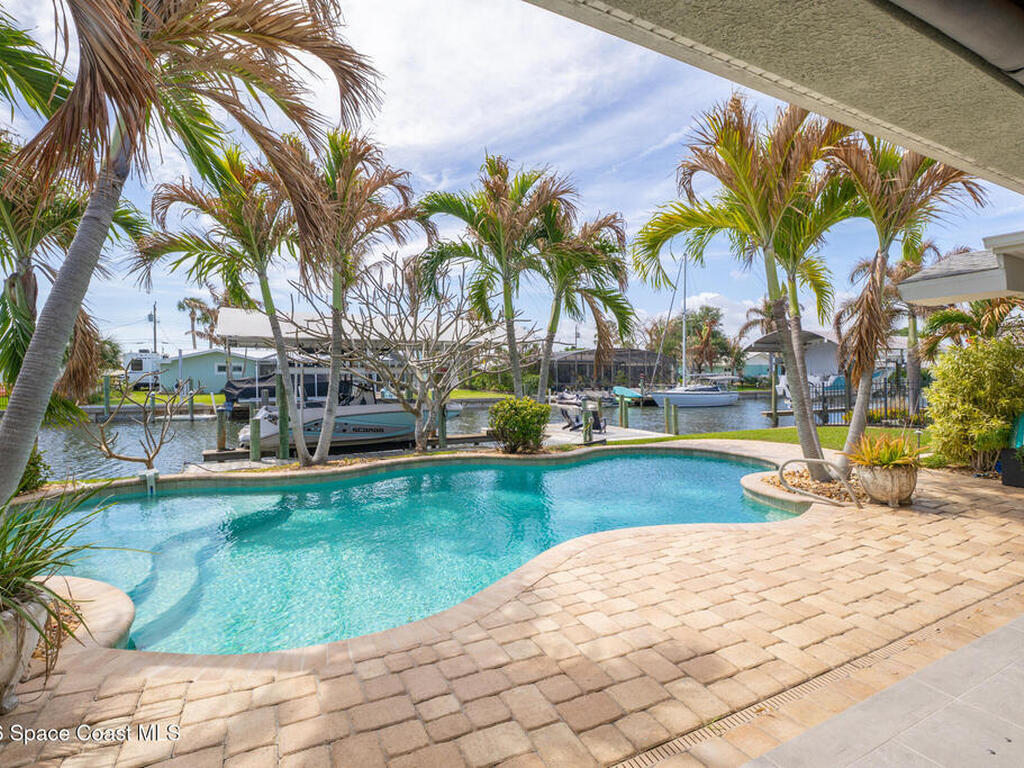 511 Eleuthera Lane, Indian Harbour Beach, FL 32937