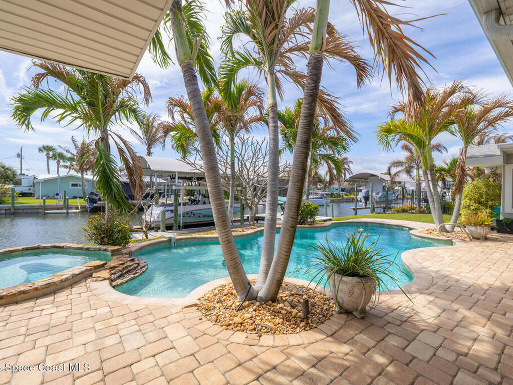 511 Eleuthera Lane, Indian Harbour Beach, FL 32937