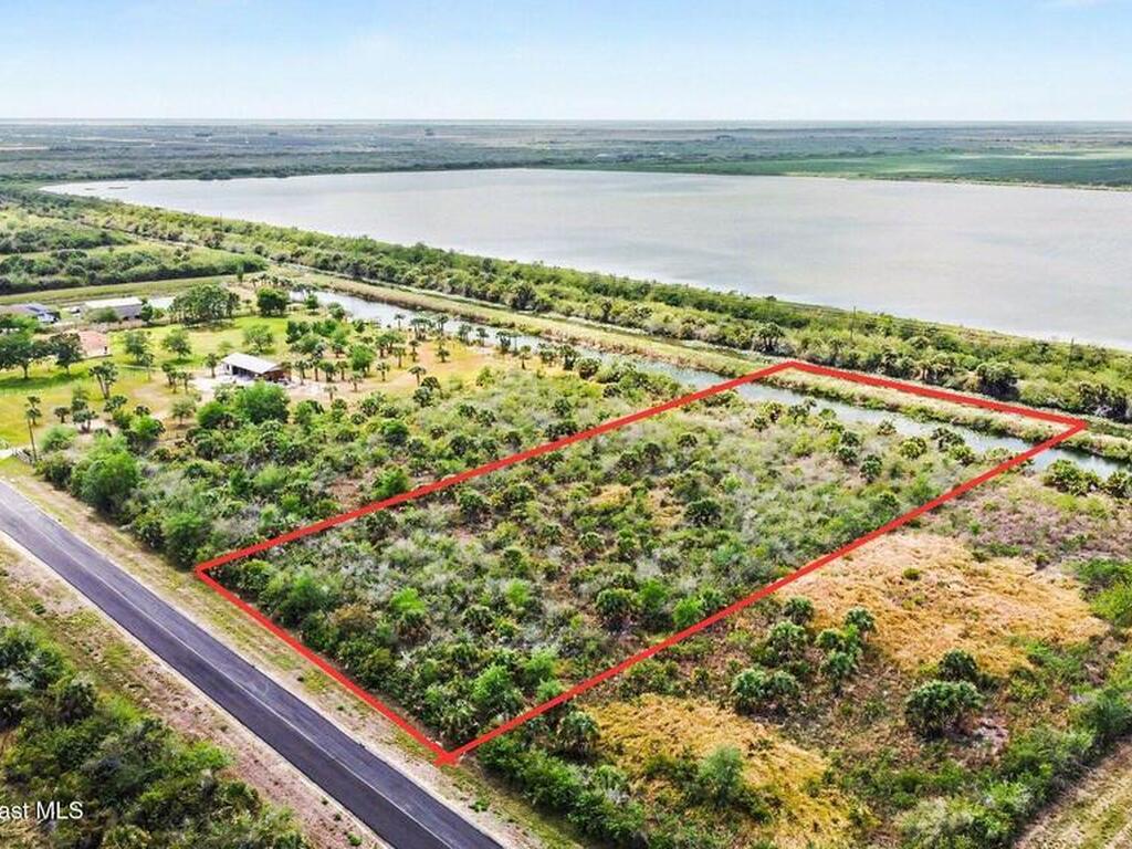 8528 Horseshoe Avenue, Palm Bay, FL 32909