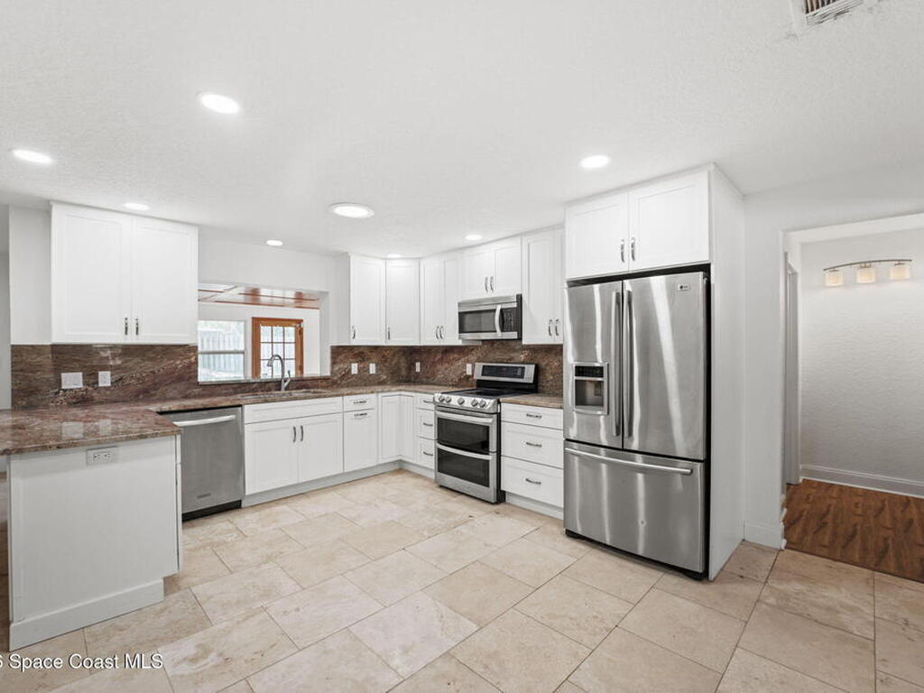3670 S Tropical Trail, Merritt Island, FL 32952