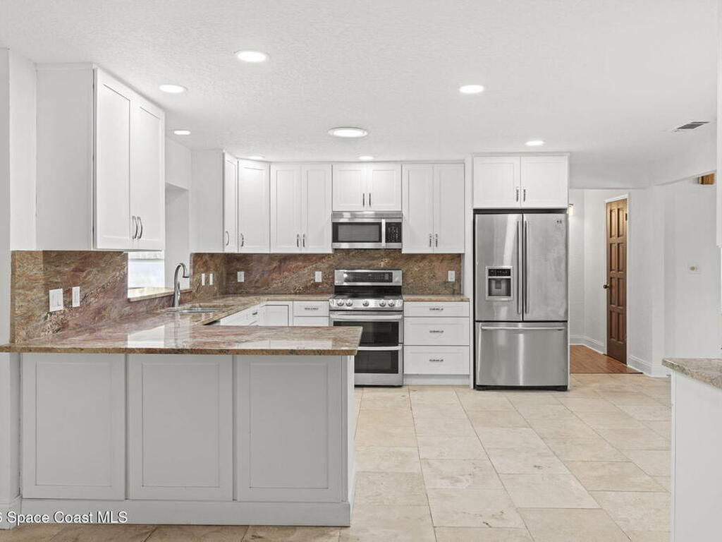 3670 S Tropical Trail, Merritt Island, FL 32952