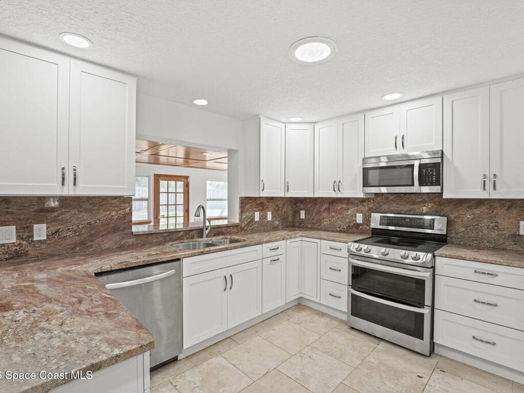 3670 S Tropical Trail, Merritt Island, FL 32952