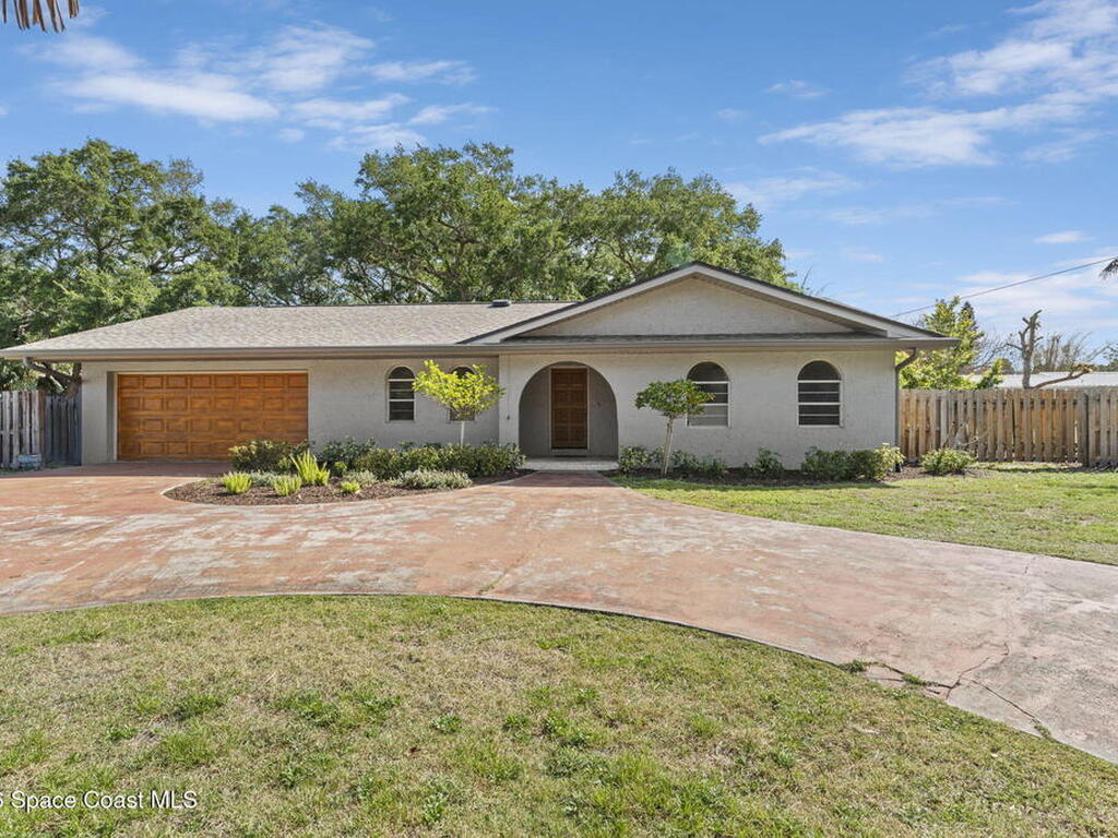 3670 S Tropical Trail, Merritt Island, FL 32952